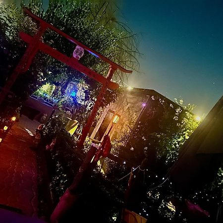 Far West Hotel จิโนซา ภายนอก รูปภาพ