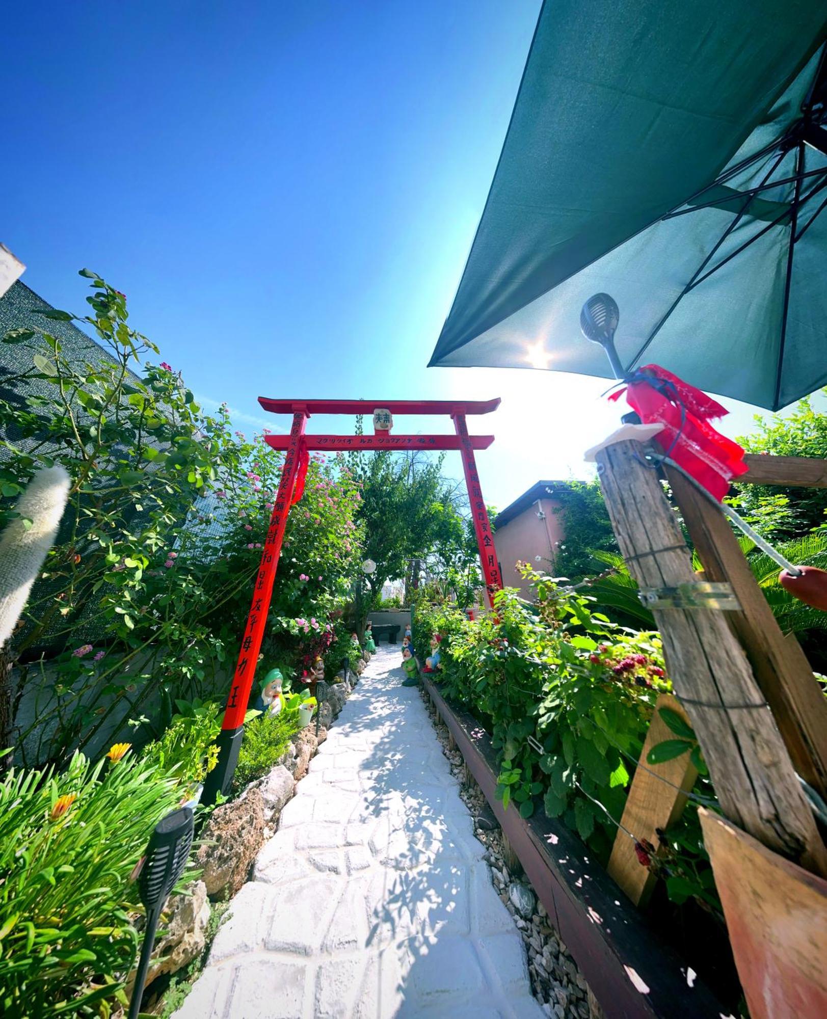 Far West Hotel จิโนซา ภายนอก รูปภาพ